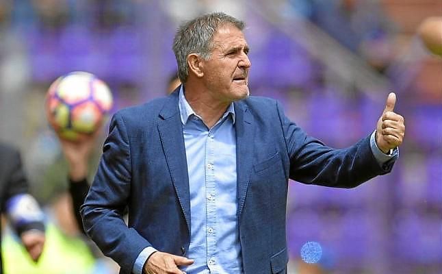 Torrecilla firma a Paco Herrera como nuevo entrenador del Sporting