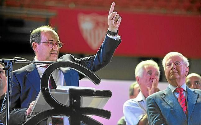Castro defiende la huella digital y da pistas de la campaña de abonados