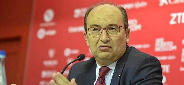 Castro repasa el mercado: Nolito, Jovetic, Navas, Banega...