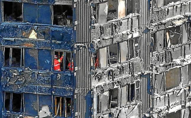La Policía sitúa en 79 los muertos y desaparecidos en el incendio de la torre Grenfell