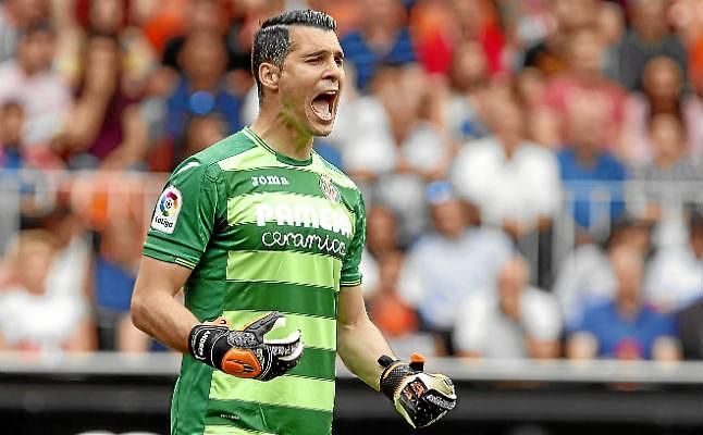 El Villarreal ejerce la opción de compra sobre Andrés Fernández