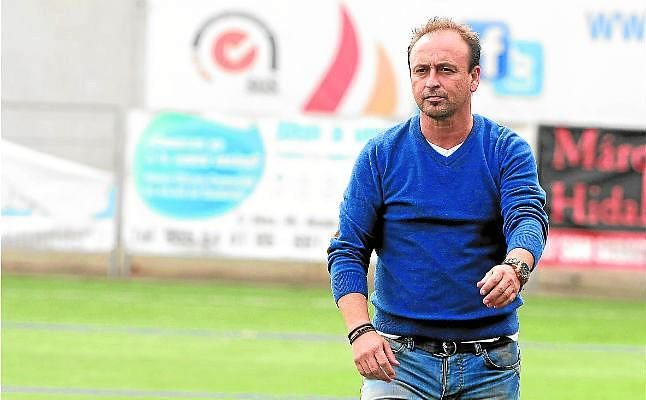 El Estrella arropa a Conejero para aspirar a todo