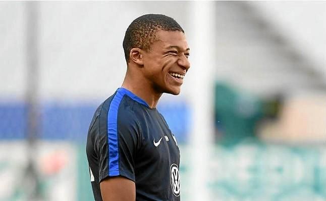 Zidane llamó a Mbappé para prometerle minutos en el Madrid