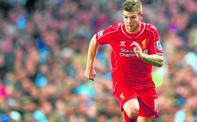 El Liverpool rechaza 12,5 kilos del Nápoles por Alberto Moreno