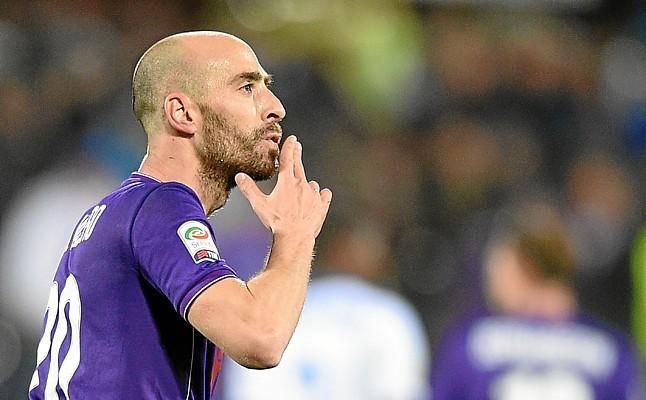 La política entra en la salida de Borja Valero