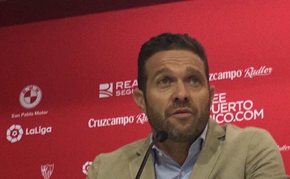 Tevenet: "Volver al Sevilla es como redebutar... Quiero un filial descarado"