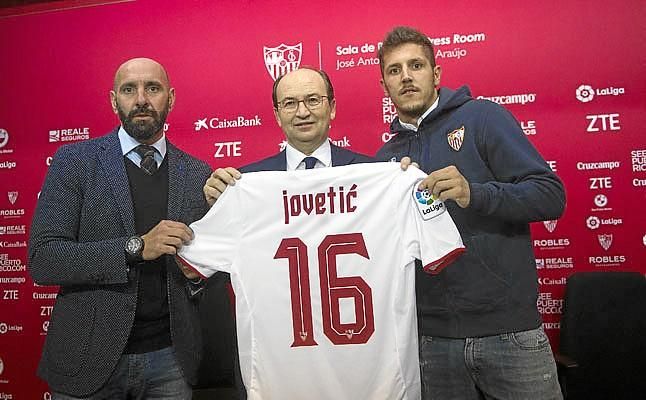 El Sevilla olvida a Jovetic, a quien tantea ahora Monchi