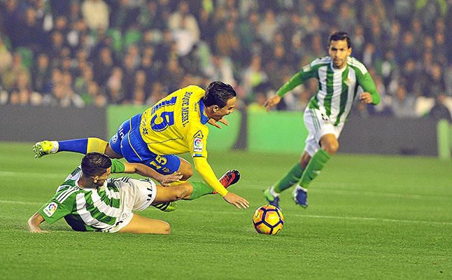 Roque Mesa, citado para pasar el reconocimiento médico