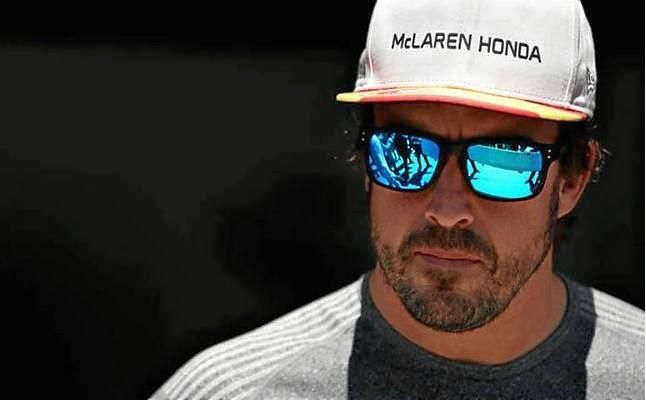 Vettel y Hamilton no quieren a Alonso de compañero el año que viene