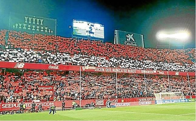 El Sevilla rectifica y pospone el acceso biométrico a Gol Norte