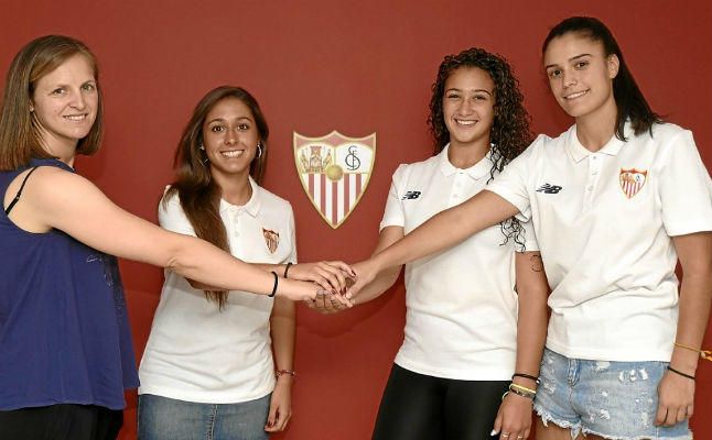 Olivia, Rocío y Marta Carrasco renuevan con el Sevilla Femenino