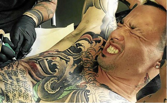 Show de Nainggolan en los test médicos: "Tengo miedo a las agujas"