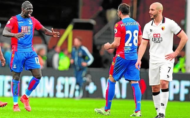 Óscar Arias se centra en reforzar la defensa