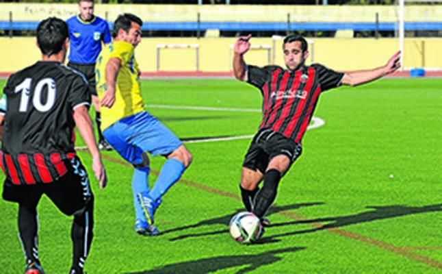 At. Dos Hermanas: Lara puede ser la guinda rojiazul