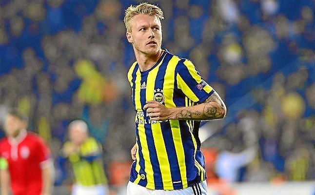 El Fenerbahçe habría aceptado la última oferta del Sevilla por Kjaer