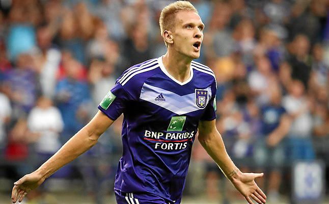 El Milan piensa en Teodorczyk para sustituir a Bacca