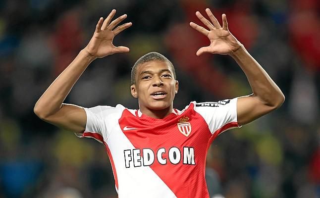 A Hugo Sánchez le "gusta" que se hable de un traspaso alto por Mbappé