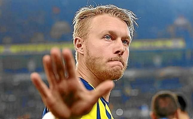 Un imprevisto retrasa la llegada Kjaer a este martes