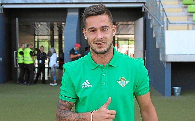 Sergio León: "Estamos intentando trasladar al campo lo que nos enseña Setién"