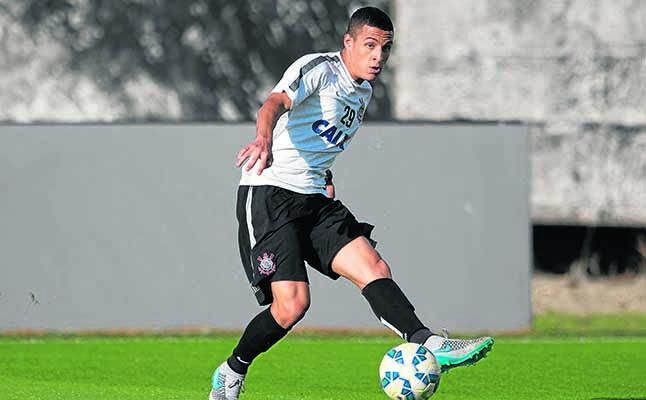 Arana sigue a lo suyo