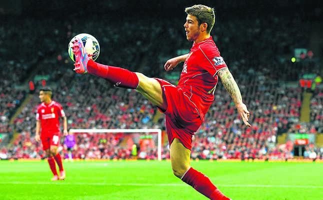 El Liverpool le abre la puerta a Alberto Moreno