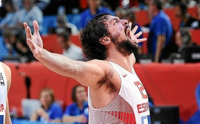 El baloncesto español anima a Llull tras su grave lesión