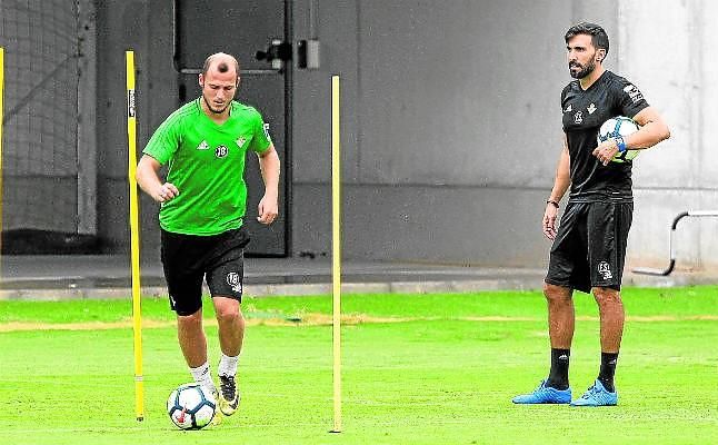 El agente de Zozulia no descarta rescindir su contrato