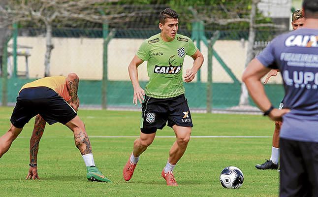 "Contactos" en el Sevilla por Trevisan