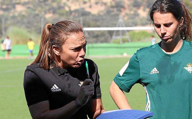 María Pry: "Estamos bien ofensivamente; en defensa tenemos que seguir trabajando"