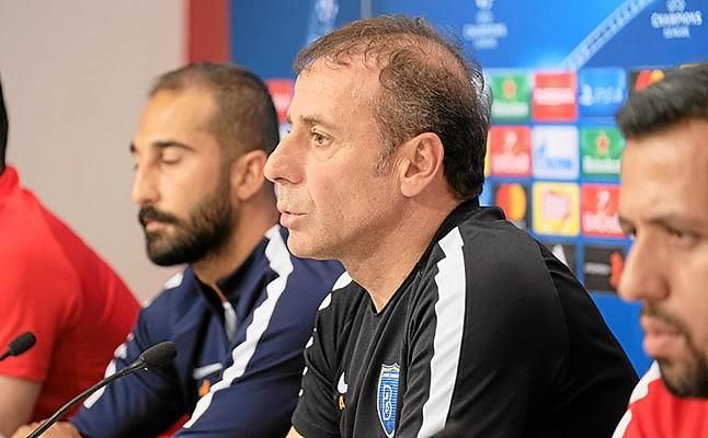 Avci: "El Sevilla no tiene nada garantizado"