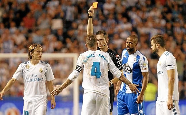 Ramos iguala a Alfaro y Aguado como el jugador más expulsado en Liga