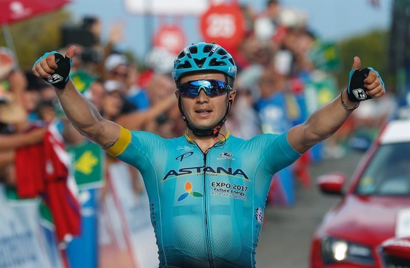 Lutsenko brilla en Santa Lucia, Contador ve la luz y Froome se reafirma