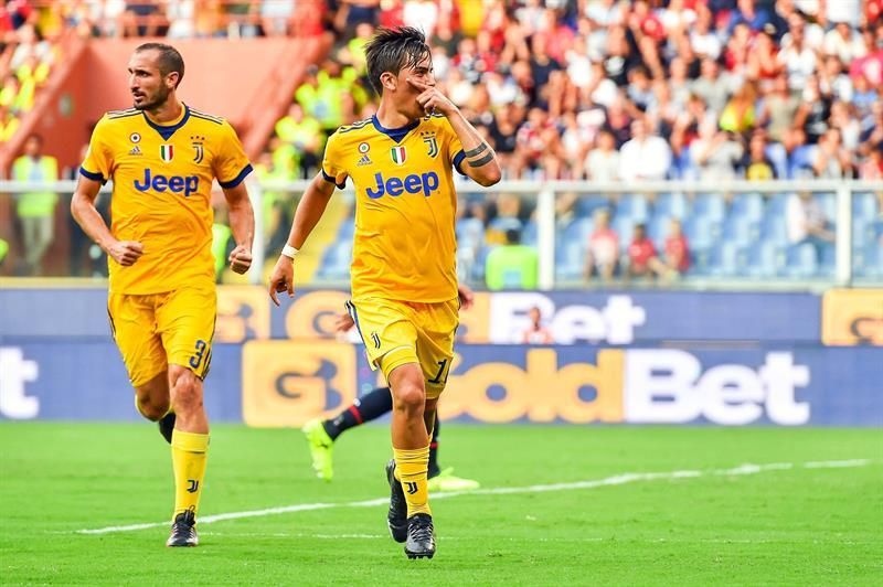 Tres goles de Dybala y uno de Cuadrado permiten a la Juventus triunfar en Génova