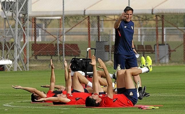 El Sevilla vuelve al trabajo con la ausencia de los internacionales