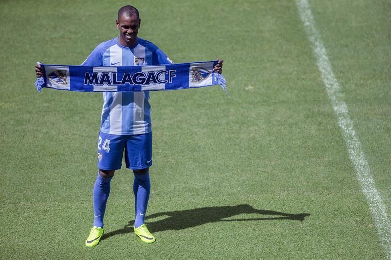 El Málaga anuncia el fichaje del uruguayo Rolán y la cesión de Luis Muñoz al Lugo