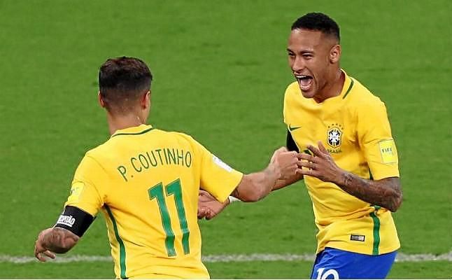 Neymar recomienda a Coutinho no firmar por el Barça