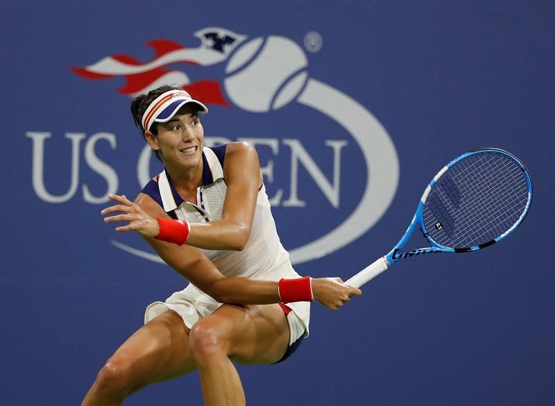 Muguruza sigue fuerte; Sharapova, triunfal; Wozniacki queda eliminada