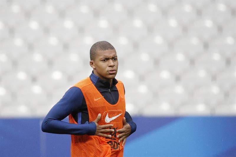 El PSG anuncia el fichaje de Kylian Mbappé, que estará cedido el primer año