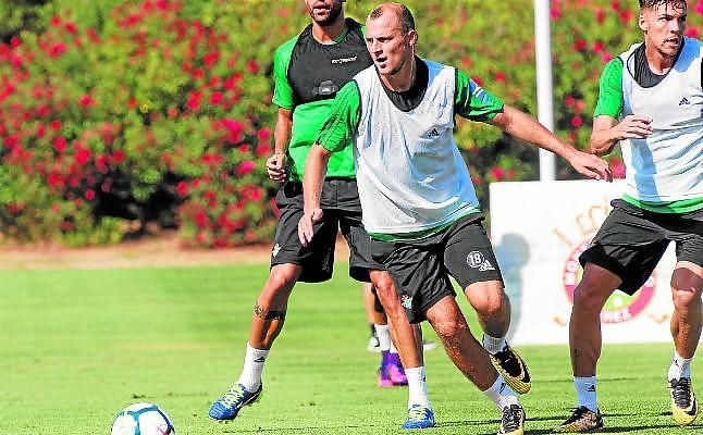 Zozulia se tomará unos días para decidir su destino