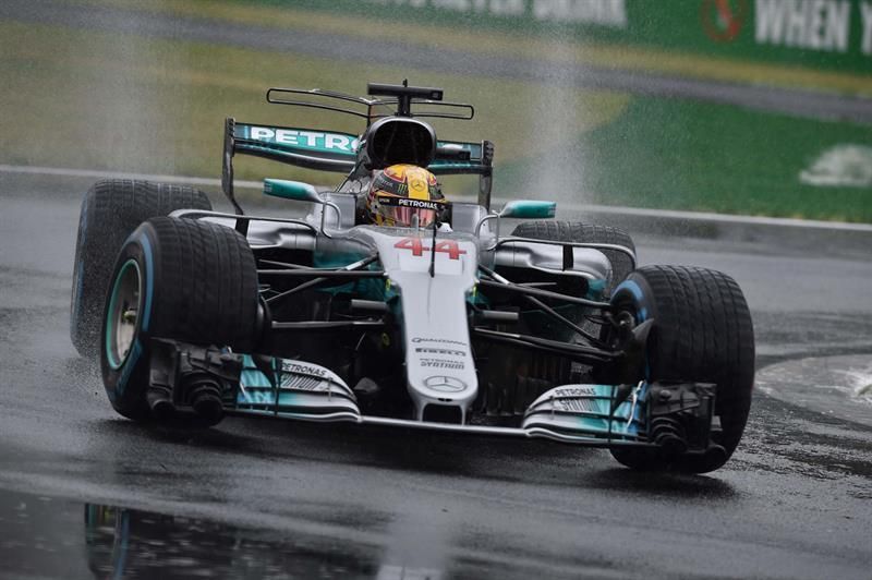 Hamilton mejora al 'Kaiser' y presiona más a Vettel en el hogar de Ferrari