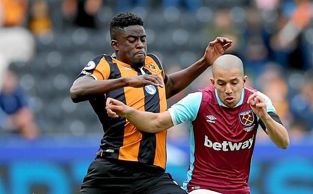 N'Diaye, cedido al Wolverhampton