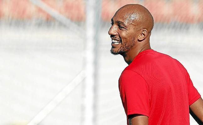 N'Zonzi sigue en el Sevilla