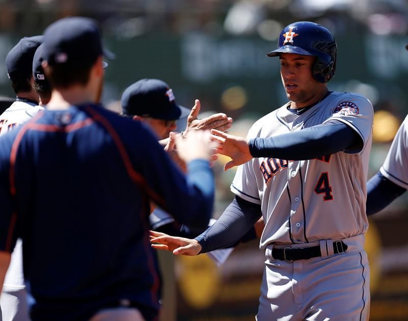 8-6. Maybin y Springer ayudan a los Astros a "barrer" a los Mets