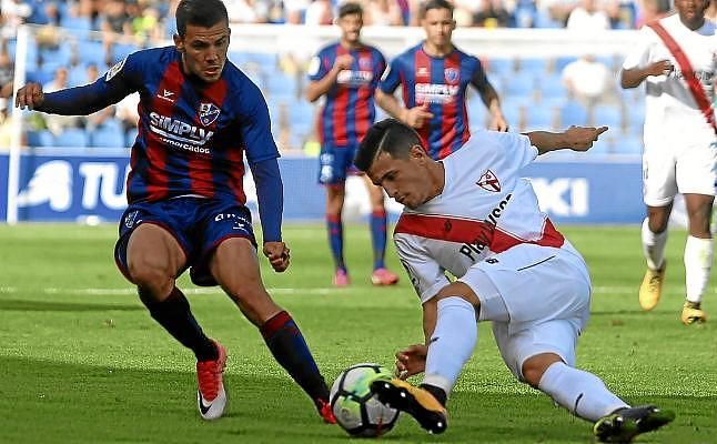 Huesca 0-0 Sevilla Atlético: Sin acierto no hay despegue