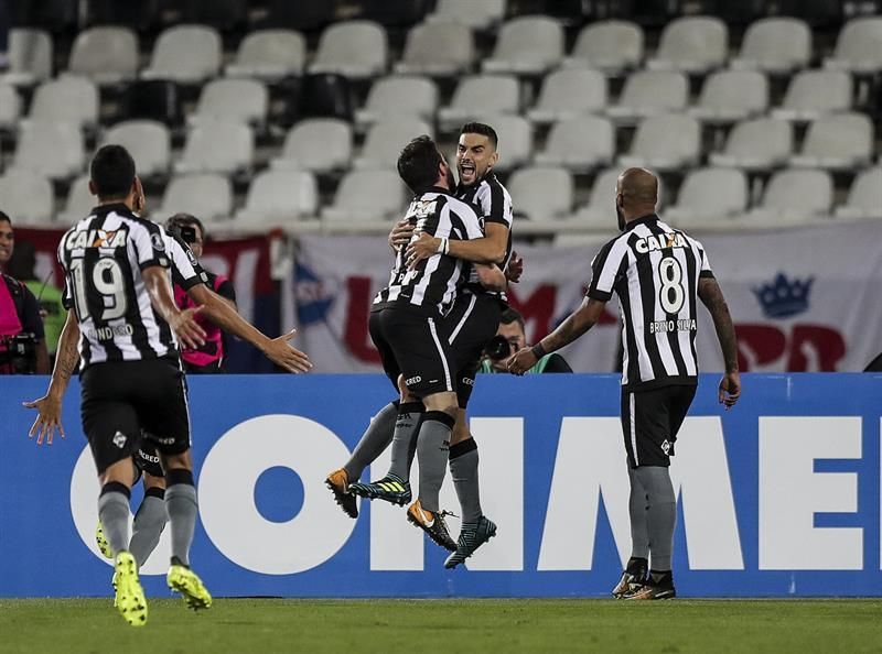 Botafogo, San Lorenzo, Barcelona y Wilstermann buscan rentas jugosas en casa