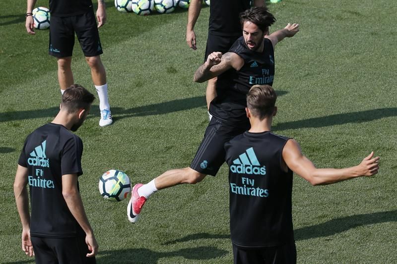 El Madrid continúa preparando la visita del APOEL sin Benzema ni Asensio