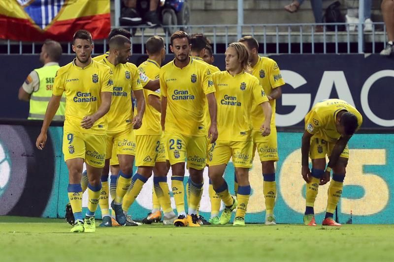 1-3. Las Palmas firma su primera victoria ante un Málaga romo y nervioso