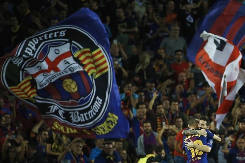 Messi se exhibe para derrumbar por vez primera el muro de Buffon