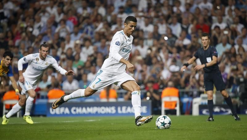Cristiano, goles y entrega en su regreso a un partido oficial con el Madrid