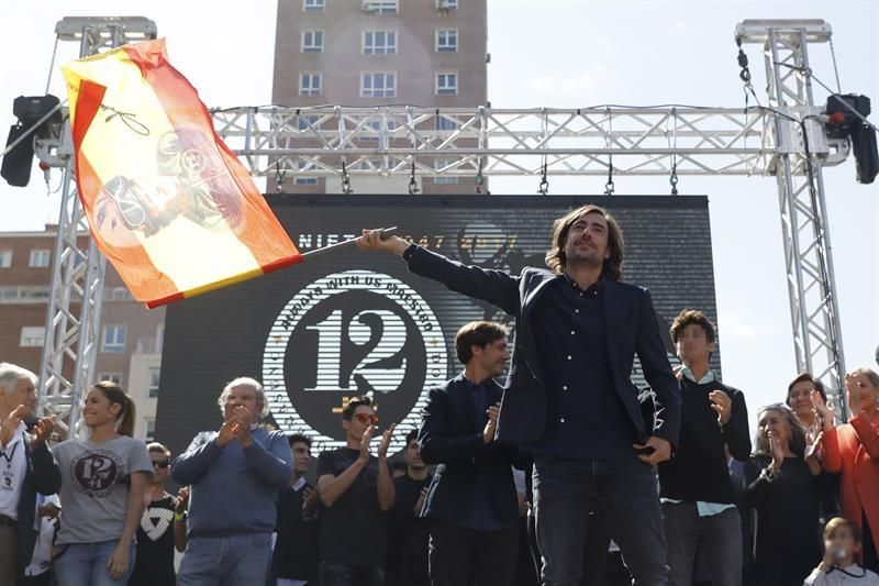 45.000 motos rinden homenaje a Angel Nieto